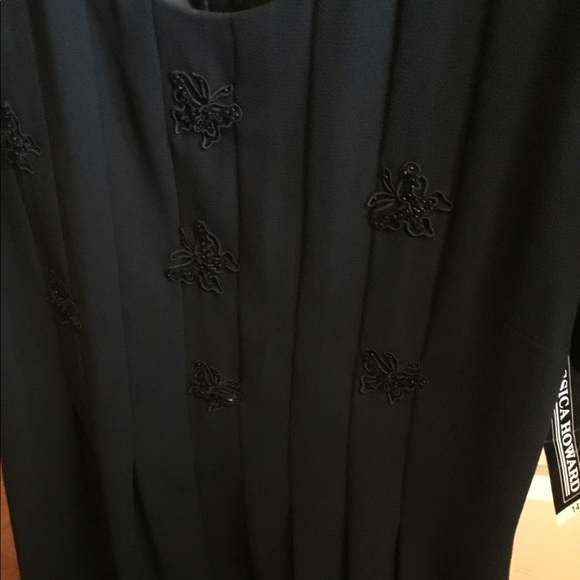 New black dress 👗 Stunning ❤️ - Picture 8 of 9